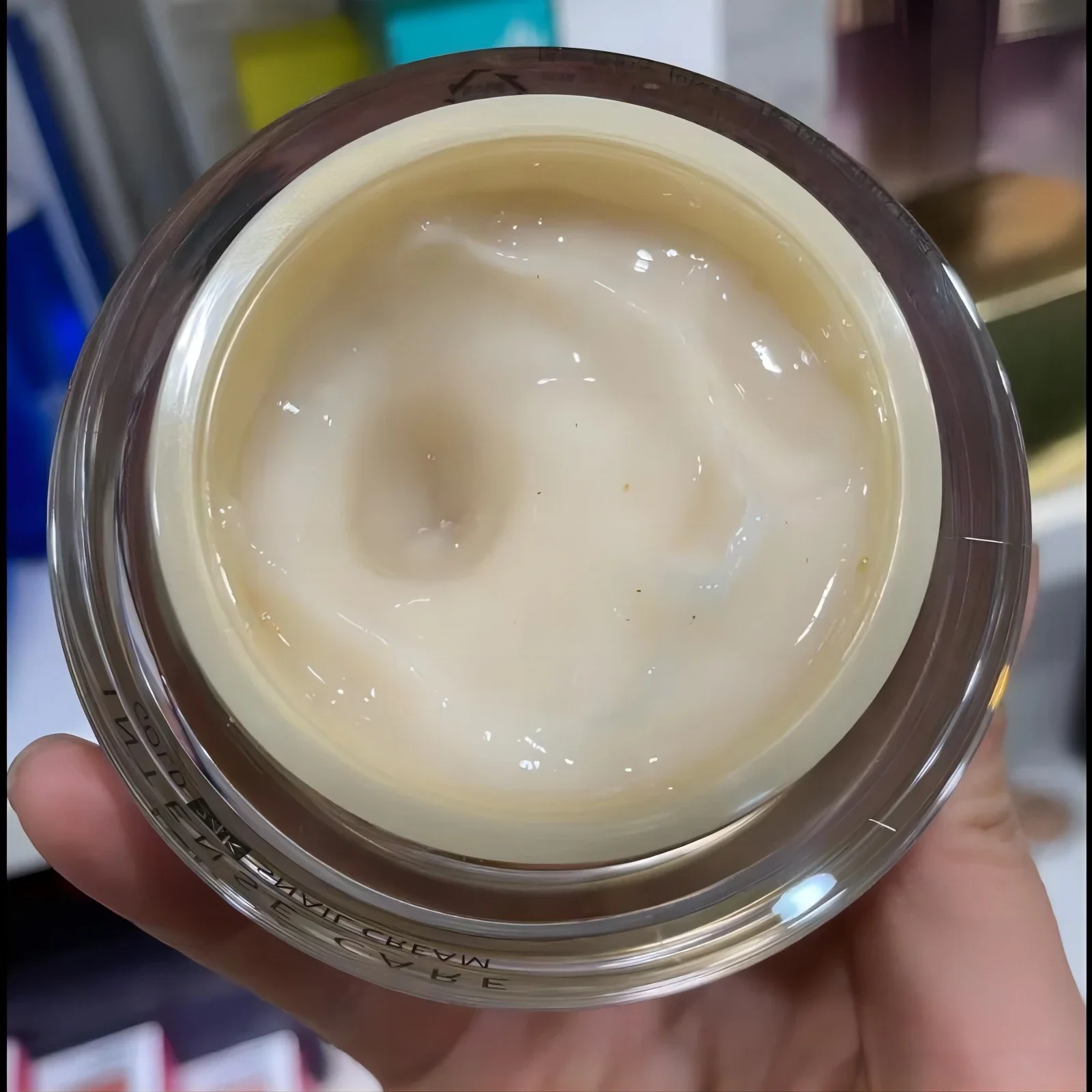 韓国スキンケア TONYMOLY 24 18K ゴールドカタ - Skincare Glad2Glow のレビューと価格
